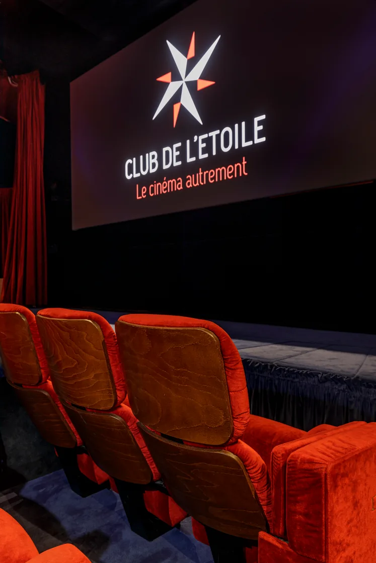 L'écran et sa signature « Le cinéma autrement »